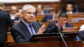 César Villanueva brindó un discurso en el Congreso. Foto: El Comercio