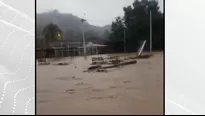 Con baldes y escobas, los pobladores intentan despejar las zonas afectadas. / Video: Canal N