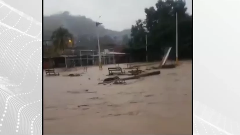 Chanchamayo: Calles y viviendas en La Merced inundadas por intensas lluvias