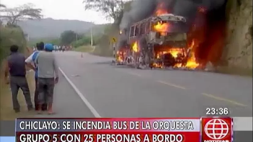 Chiclayo: se incendió el bus del 'Grupo 5' cuando regresaban de un concierto