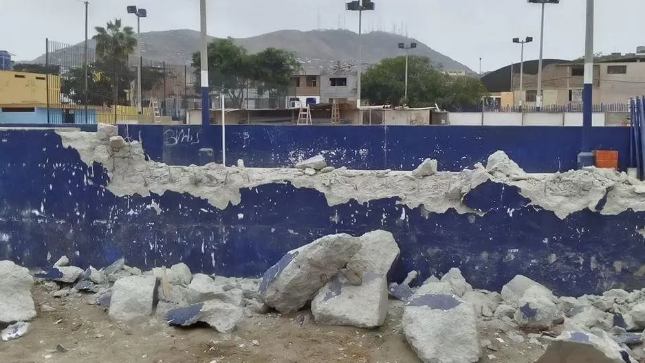 Losa deportiva luce destruida por los trabajos de construcción. Foto: Whastapp