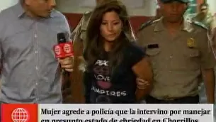 Mujer detenida por la policía. América Noticias