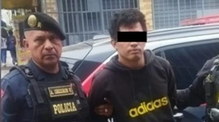 El extranjero fue detenido en el cruce de las avenidas Guardia Civil y Guardia Peruana. El extranjero fue detenido en el cruce de las avenidas Guardia Civil y Guardia Peruana.