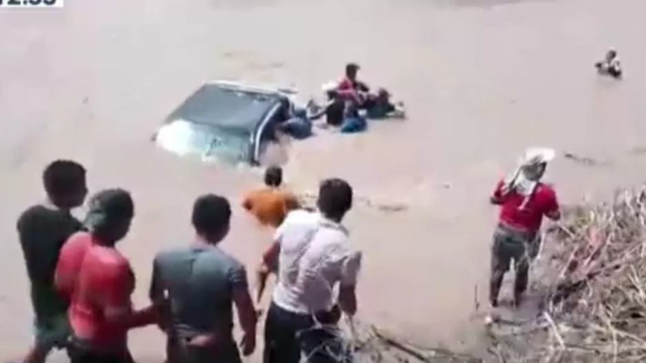 Más de diez personas casi mueren ahogadas al querer cruzar el río / Foto: Canal N