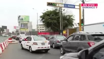 La policía de tránsito está presente en los cruces para tratar de gestionar el flujo vehicular. / Video: Canal N