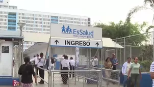 Un informe del diario El Comercio reveló que obtener una cita médica en Essalud toma un promedio de 23 días a nivel nacional. La brecha de especialistas, los equipos malogrados y los constantes cambios en la presidencia ejecutiva prolongan la atención de los asegurados. Video: Canal N