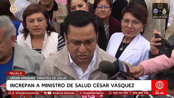 Increpan a ministro de Salud, César Vásquez, en Trujillo. Foto: América Noticias Increpan a ministro de Salud, César Vásquez, en Trujillo. Foto: América Noticias
