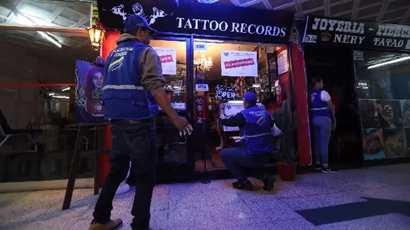 Clausuran locales de tatuajes que funcionaban sin agua ni desagüe