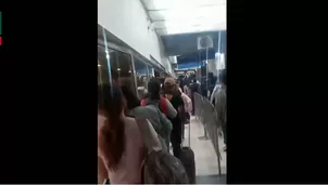 Reportan colapso del servicio del Metropolitano en la Estación Central. Foto y video: Canal N