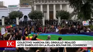 Concentración de colectivos LGTBI en el Congreso.