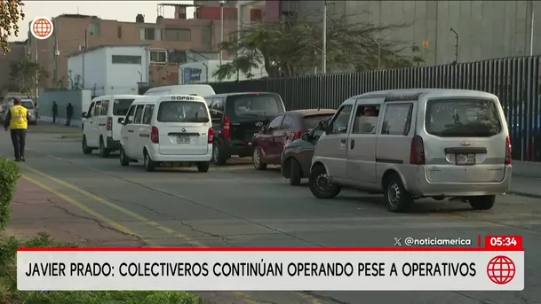 Colectivos informales operan en avenida Javier Prado pese a operativos. Foto: América Noticias Colectivos informales operan en avenida Javier Prado pese a operativos. Foto: América Noticias