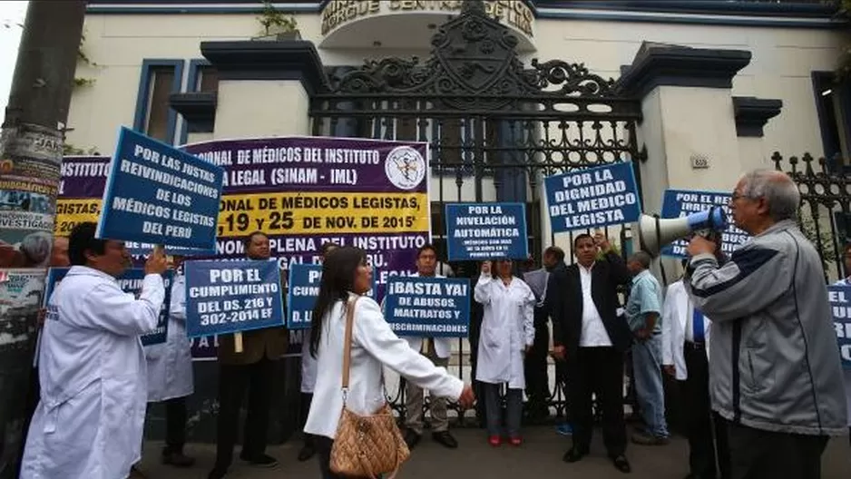 Médicos protestan. (Vía: Twitter)