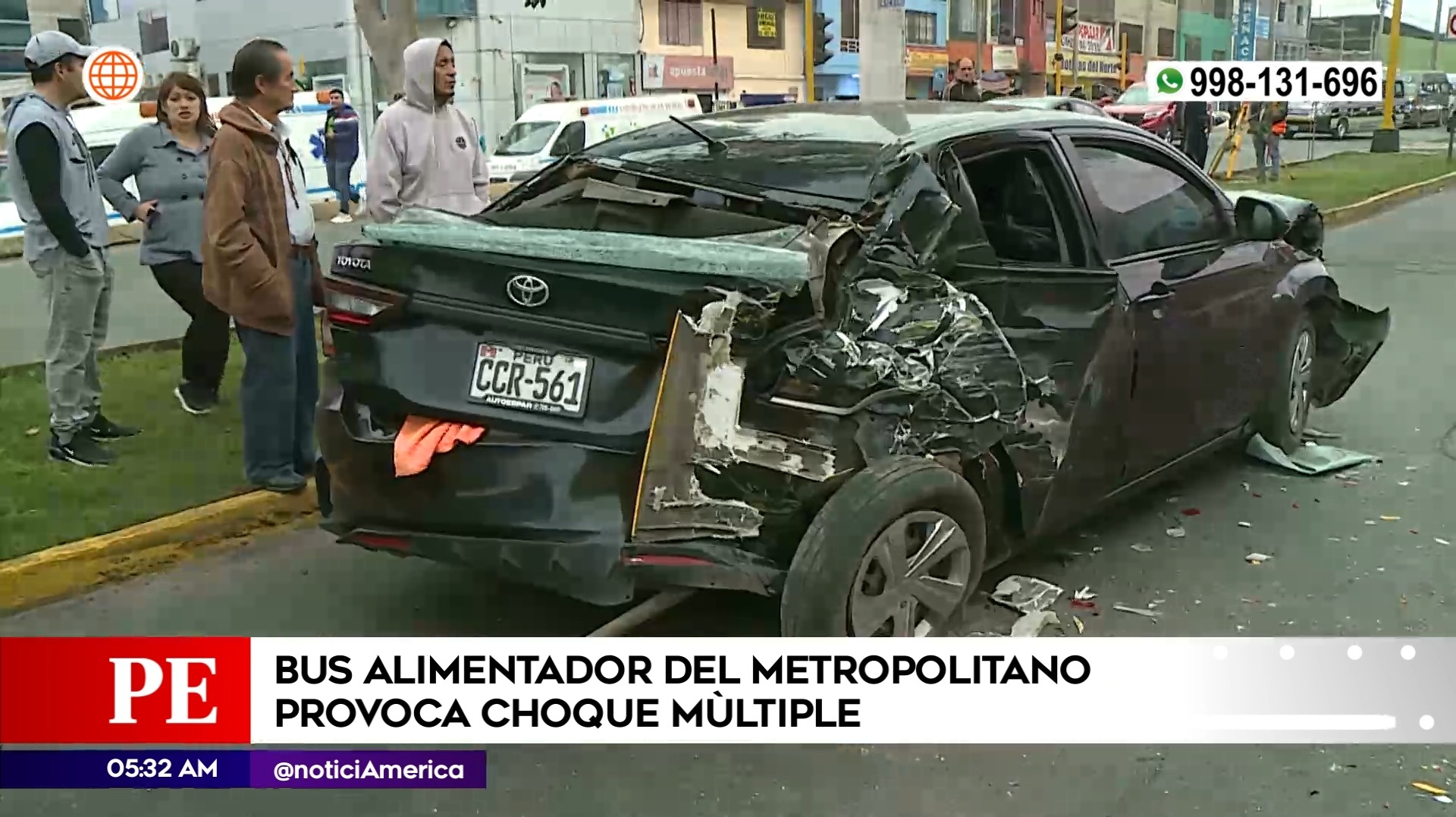 Alimentador del Metropolitano provocó choque multiple. Foto: América Noticias