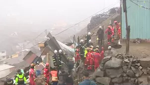  Bomberos y rescatistas de la Policía Nacional buscaron al niño por más de 10 horas. / Video: América Noticias