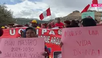 Los manifestantes han llegado al lugar con pancartas y carteles que expresan su exigencia de ser escuchados. / Video: Canal N