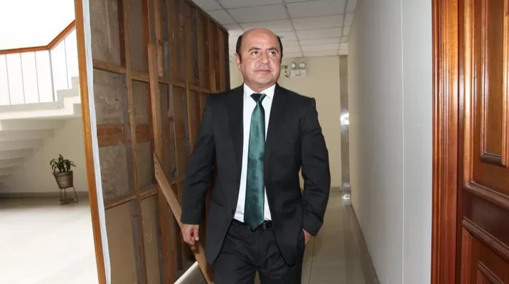 Condenan a 10 años prisión efectiva al exgobernador regional de Loreto, Yván Enrique Vásquez Valera Condenan a 10 años prisión efectiva al exgobernador regional de Loreto, Yván Enrique Vásquez Valera