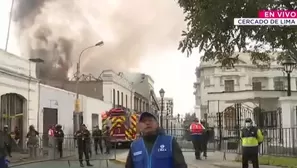 Incendio frente al Congreso de la República moviliza 15 unidades de bomberos y genera alarma en Lima. / Video: Canal N