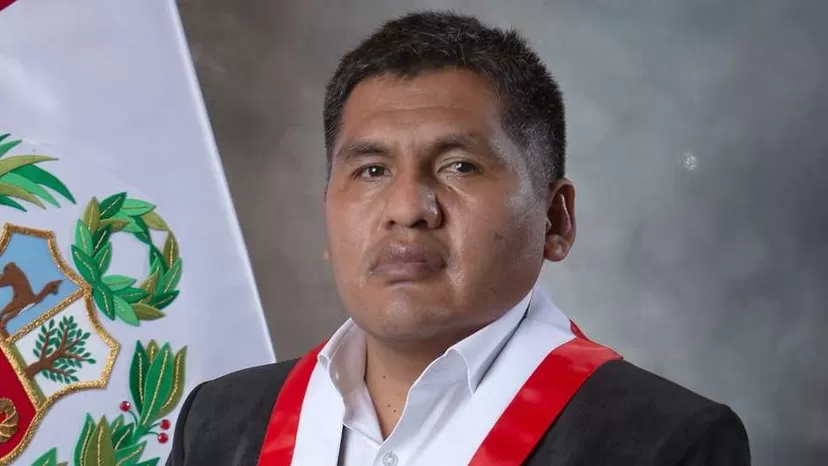 Congresista Jaime Quito: "A la Junta de Portavoces no le compete reconocer una nueva bancada"