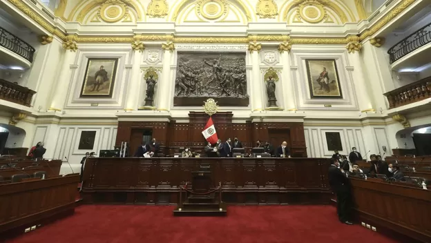 El Congreso aprueba requisitos para que el Ejecutivo nombre ministros y viceministros