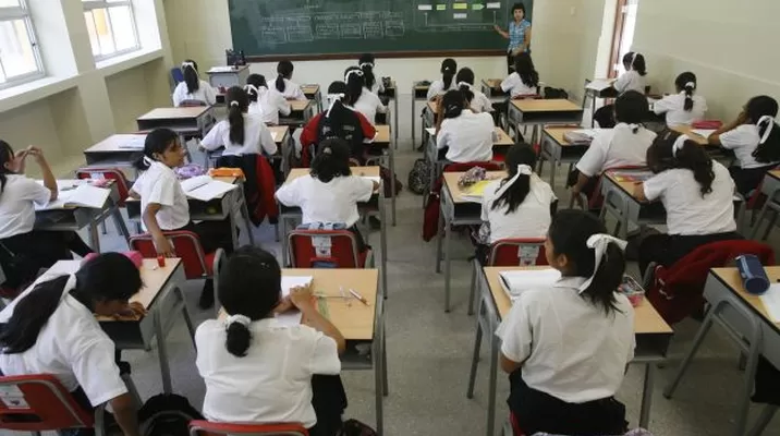 Alumnos en salón de clases. Foto: Publimetro Alumnos en salón de clases. Foto: Publimetro