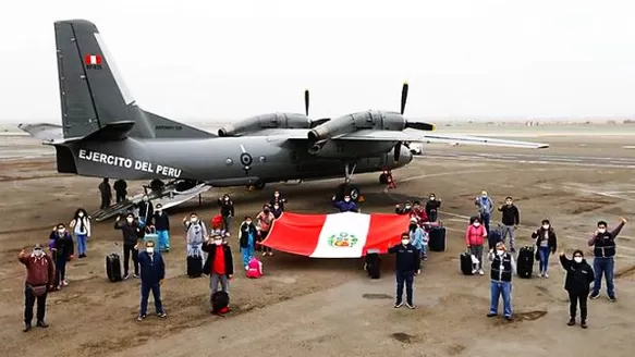 Los profesionales partieron hacia Chiclayo y, posteriormente, se dirigirán a Jaén. Foto: Minsa 