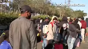 Peruanos varados en  Lima. Foto: captura de video Canal N.