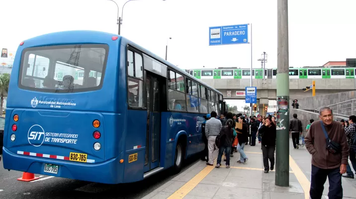 Corredor Javier Prado quedó con menos buses por retiro de consorcios. Foto: agendapais.com