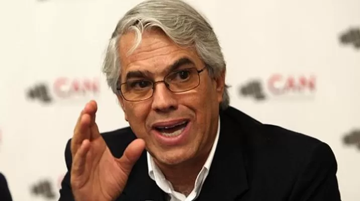 Gino Costa es vocero de la Bancada Liberal. Foto: Andina Gino Costa es vocero de la Bancada Liberal. Foto: Andina