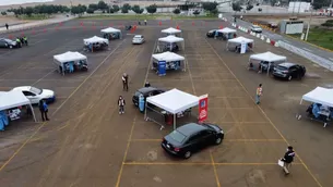 Cabe precisar que en dichos espacios, denominados Vacunacar, se atenderá a las personas que lleguen en autos, taxis, camionetas, motos e incluso en bicicleta