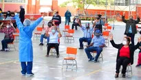 Si te toca tu segunda dosis, ve por ella y no dejes de usar tu doble mascarilla. Foto referencial: Acceso Perú