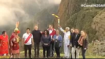 Martín Vizcarra participó en encendido de antorcha. Foto: América Noticias