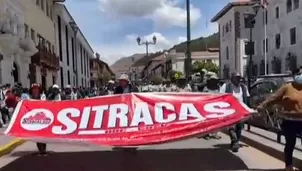 Portan letreros con mensajes que exigen una distribución más justa de los ingresos generados por el turismo. / Video: Canal N