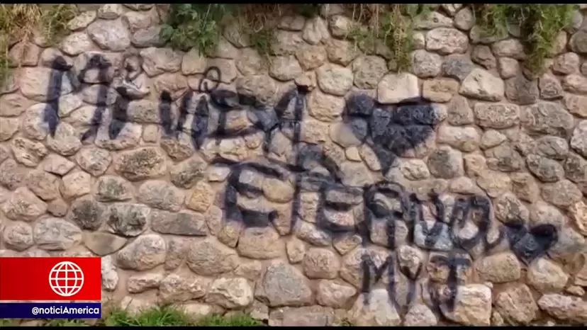 Cusco: Desconocidos realizaron pintas en muro arqueológico de ruta Qhapaq Ñan