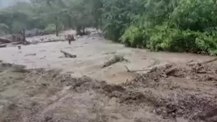 Vía férrea y viviendas que se ubican en la vía alterna hacia Machu Picchu fueron afectadas / Captura: Canal N