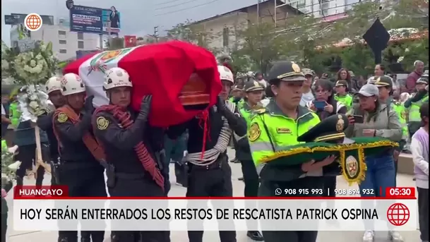 Dan el último adiós a rescatista Patrick Ospina en Huancayo. Foto: América Noticias