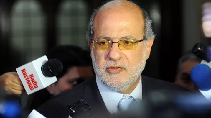 Daniel Abugattás rechazó blindaje a Wilder Ruíz a pesar de haber despedido a una trabajadora embarazada. Foto: Andina Daniel Abugattás rechazó blindaje a Wilder Ruíz a pesar de haber despedido a una trabajadora embarazada. Foto: Andina