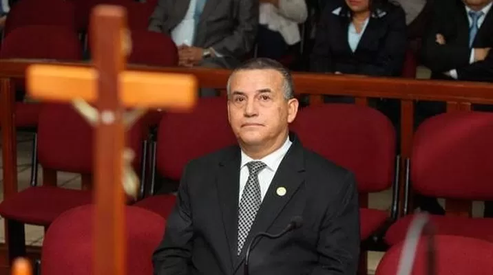 Vía: La República Vía: La República