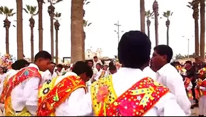 Las Pallitas y el Hatajo de Negritos se bailan juntos. Foto y video: América Noticias