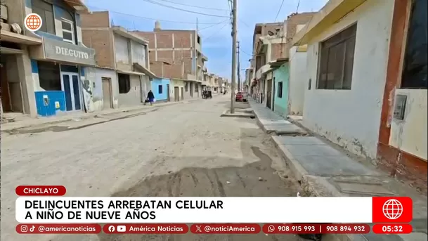 Delincuentes arrebatan celular a niño de 9 años en Chiclayo. Foto: América Noticias Delincuentes arrebatan celular a niño de 9 años en Chiclayo. Foto: América Noticias