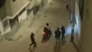 Delincuentes golpean a hombre para robarle su celular y billetera 