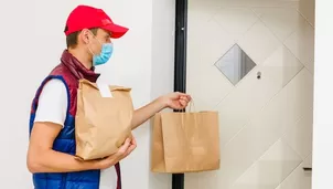 El repartidor limpiará y desinfectará el interior del contenedor. Foto referencial: Mercadonegro