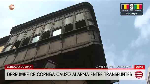 Derrumbe de cornisa causa alarma en Cercado de Lima. Foto: América Noticias Derrumbe de cornisa causa alarma en Cercado de Lima. Foto: América Noticias