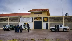 Hallan un aparato electrónico que funcionaba como una antena de internet satelital en el penal de Challapalca. Foto: Andina. Video: Canal N