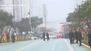 Por ahora, la avenida se encuentra cerrada hasta la intersección con Javier Prado. / Video: América Noticias