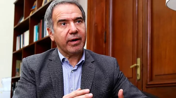 Petrozzi se desempeñó como presidente del Instituto Nacional de Radio y Televisión del Perú. Foto: La República Petrozzi se desempeñó como presidente del Instituto Nacional de Radio y Televisión del Perú. Foto: La República