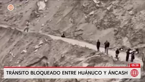 Deslizamiento bloquea tránsito entre Huánuco y Áncash. Foto y video: América Noticias