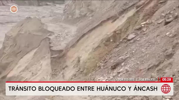 Deslizamiento bloquea tránsito entre Huánuco y Áncash. Foto: América Noticias