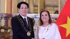 Dina Boluarte condecoró a presidente de Vietnam, Luong Cuong