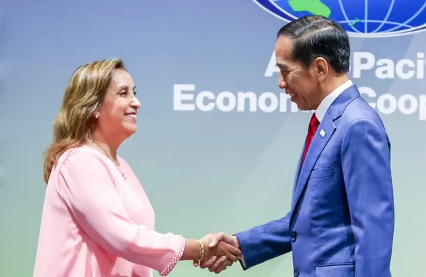 Dina Boluarte con el presidente de Indonesia, Joko Widodo - Foto: Presidencia del Perú