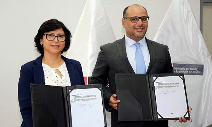 Docentes destituidos del sector público no trabajarán en colegios privados